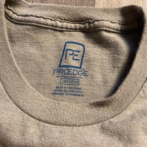 Michigan State Spartans Logo Tee Shirt Proedge Size Large *stained* - Picture 3 of 7